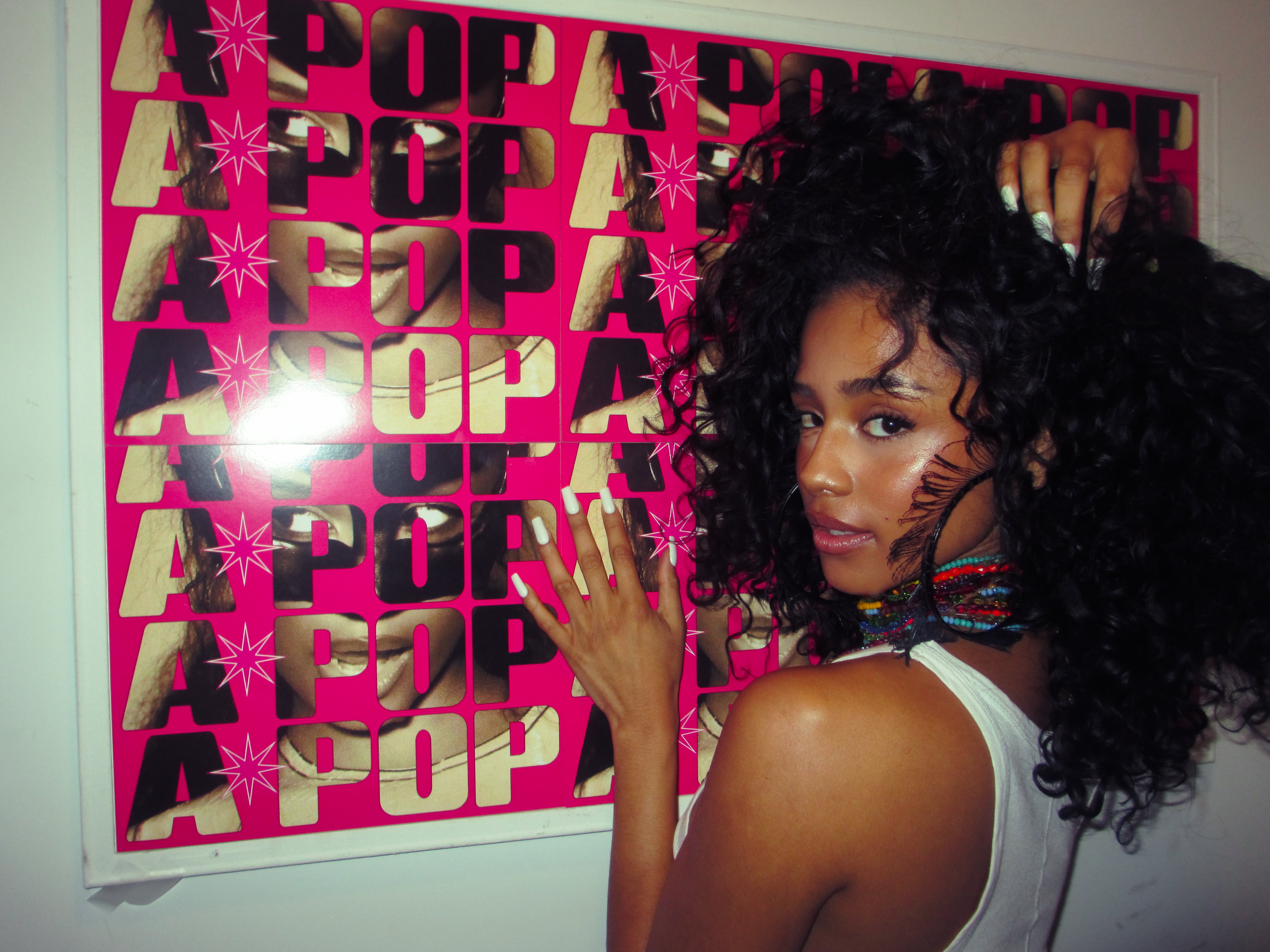★TYLA A*POP★直筆サイン付★TY GOLD VINYL★ Signed A*POP | Royalty Gold Vinyl – Tyla EU Store